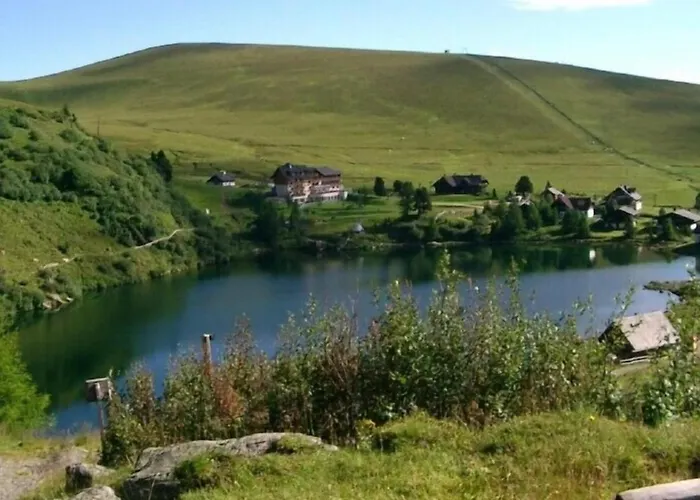 Falkertsee, Panorama Pistenlage-und Am Bis 11 Personen * Falkert